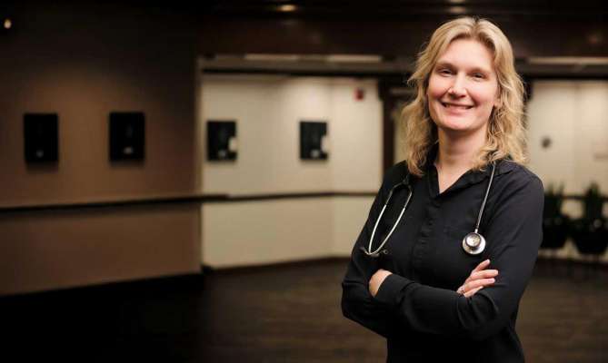 Dr. Kathryn Shoemaker, MD, lead physician at Three Rivers Concierge Medicine in St. Louis, MO
